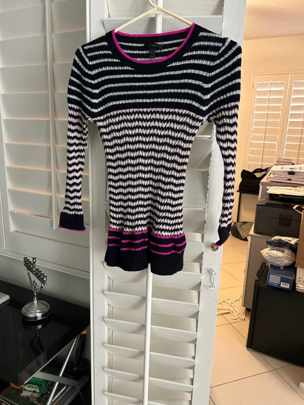 Soft stretch JCrew Sweater Size M